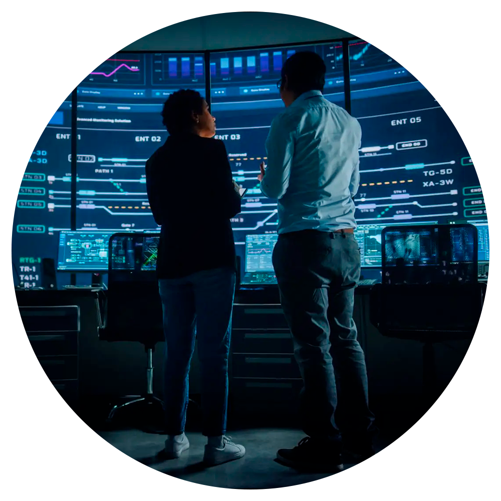 _83%--De-las-organizaciones-de-servicios-afirman-utilizar-una-visión-basada(br--)-en-datos.-La-pregunta-es-¿hasta-qué-punto-ésto-está-impulsando(br--)-procesos-óptimos--Transformando-datos-en-ideas Gestión eficiente de operaciones de fabricación en múltiples plantas